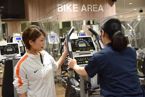 ジムインストラクター